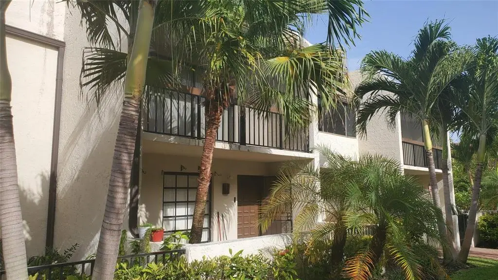 721 SE 1ST Way C13, Deerfield Beach, FL – photo 2