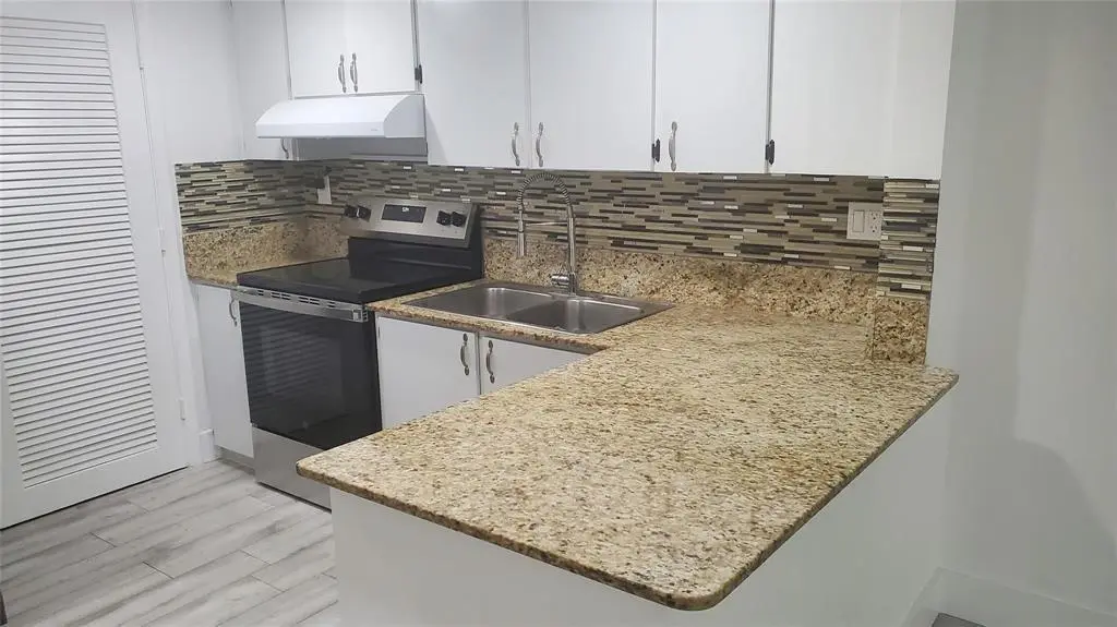 721 SE 1ST Way C13, Deerfield Beach, FL – photo 8