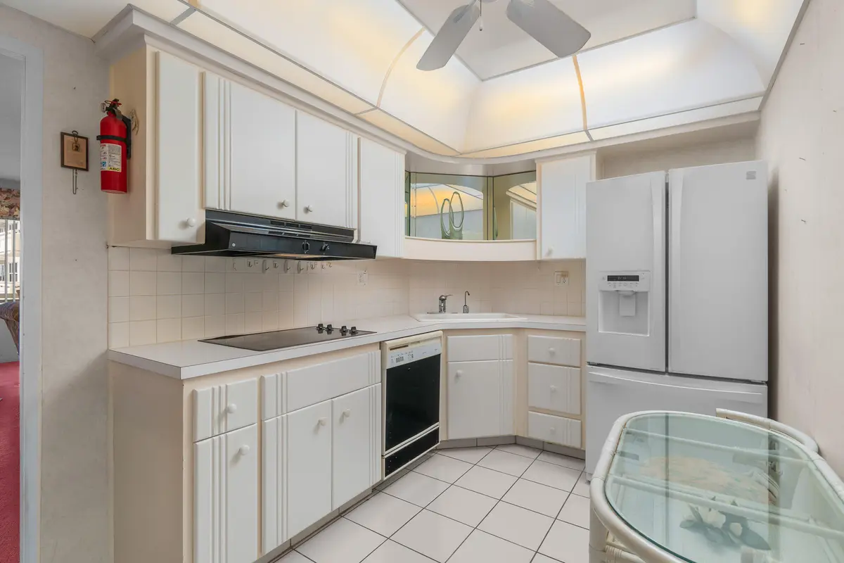 DSC01044 at 3200 NE 36TH Street 618, Fort Lauderdale