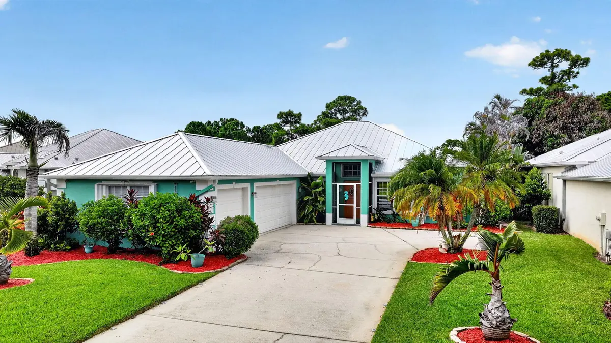 72-web-or-mls-DJI_20260709015020_0006_D at 482 NW Sunflower Place, Jensen Beach