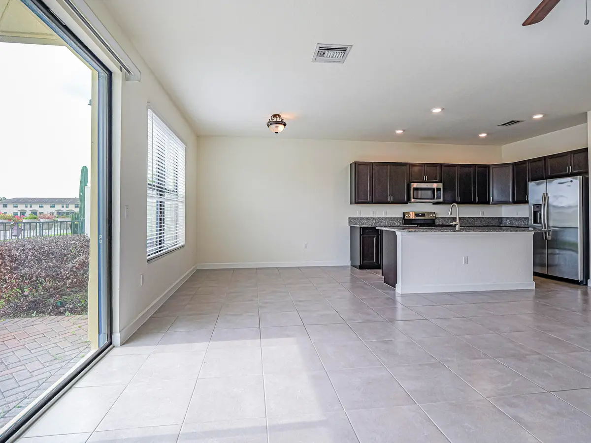 10092 W VILLA Circle, Vero Beach, FL – photo 7