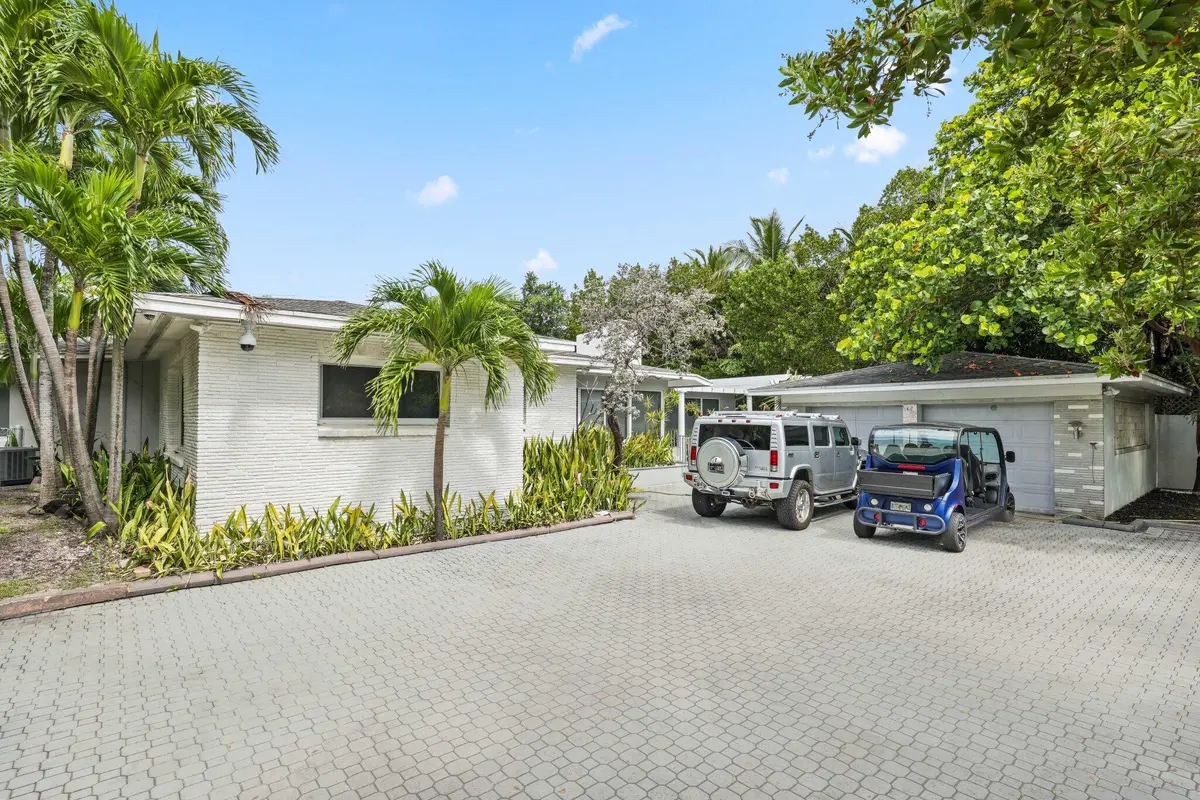 12 Sylvan Lane - 71.jpg-SMALL at 1313 SEABREEZE Boulevard #B, Fort Lauderdale