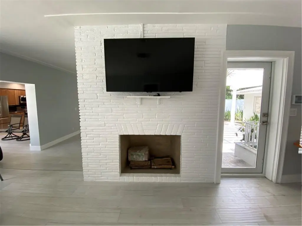 GetMedia (1) at 1313 SEABREEZE Boulevard #B, Fort Lauderdale