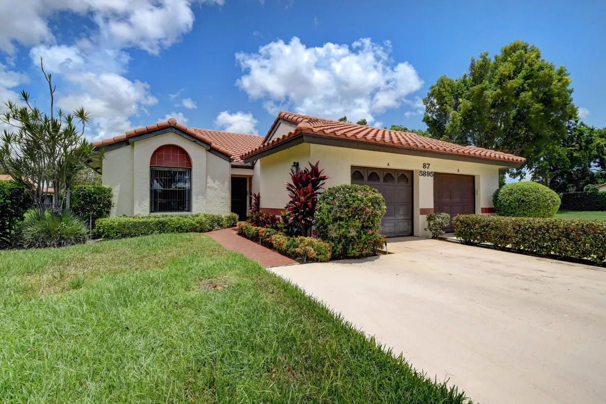 Delightful “house-like” home! at 5895 Autumn Lake Lane A, Boynton Beach