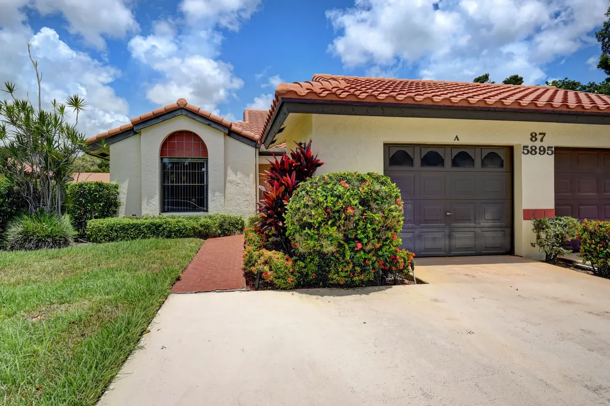 Delightful “house-like” home! at 5895 Autumn Lake Lane A, Boynton Beach