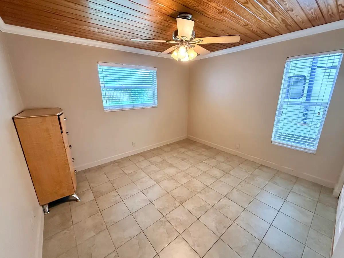 IMG_8348 at 180 SW 32ND Terrace, Deerfield Beach