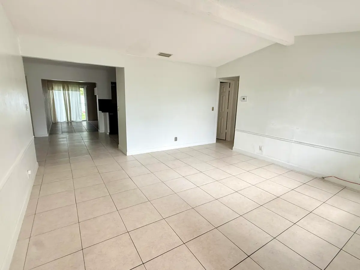 IMG_8340 at 180 SW 32ND Terrace, Deerfield Beach