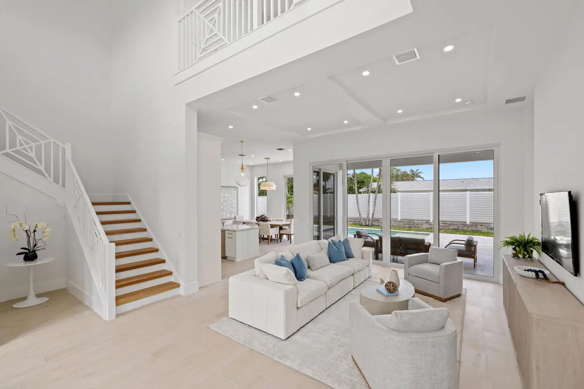 533 Driftwood - 7.jpg-FULL at 533 Driftwood Road, North Palm Beach