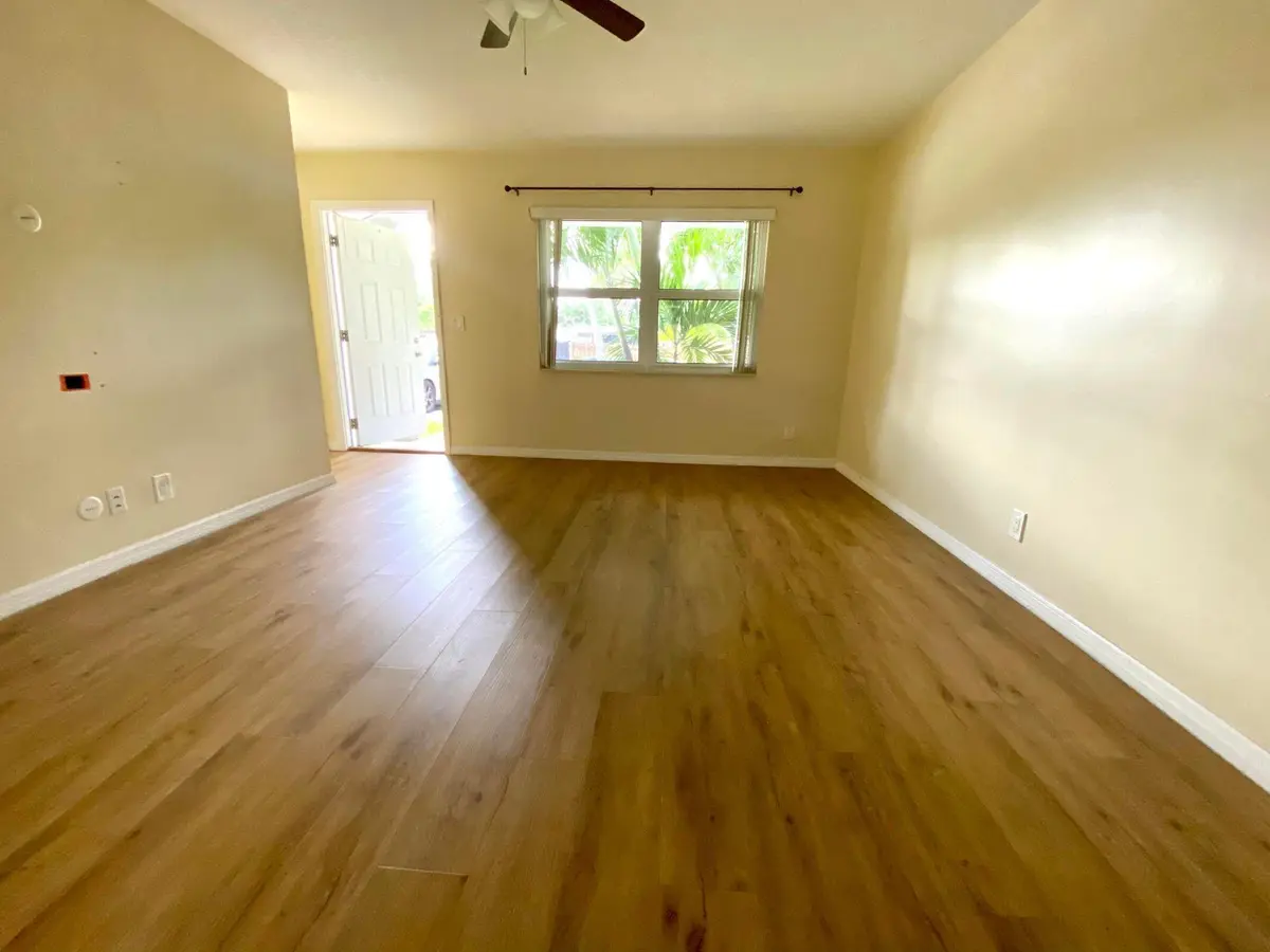 3541 Burma Court 4, Palm Beach Gardens, FL – photo 3