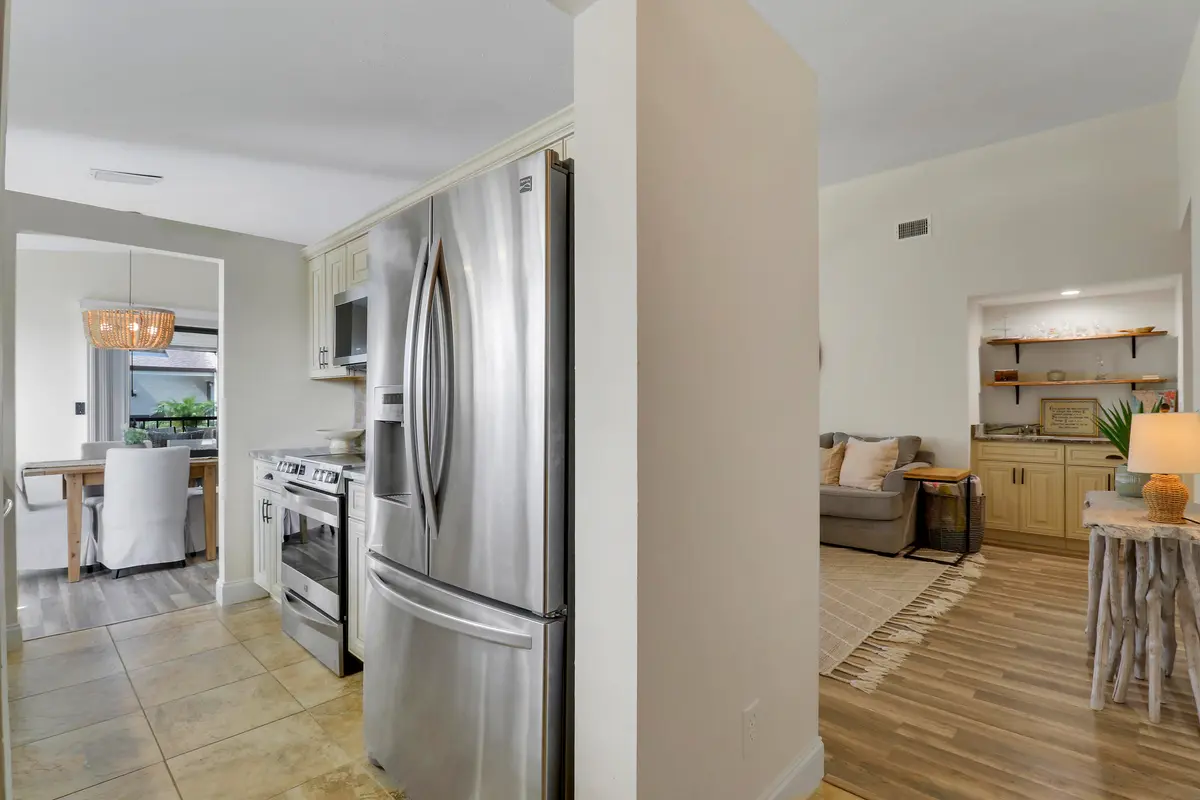 Kitchen at 1102 Wingfoot Drive C, Jupiter