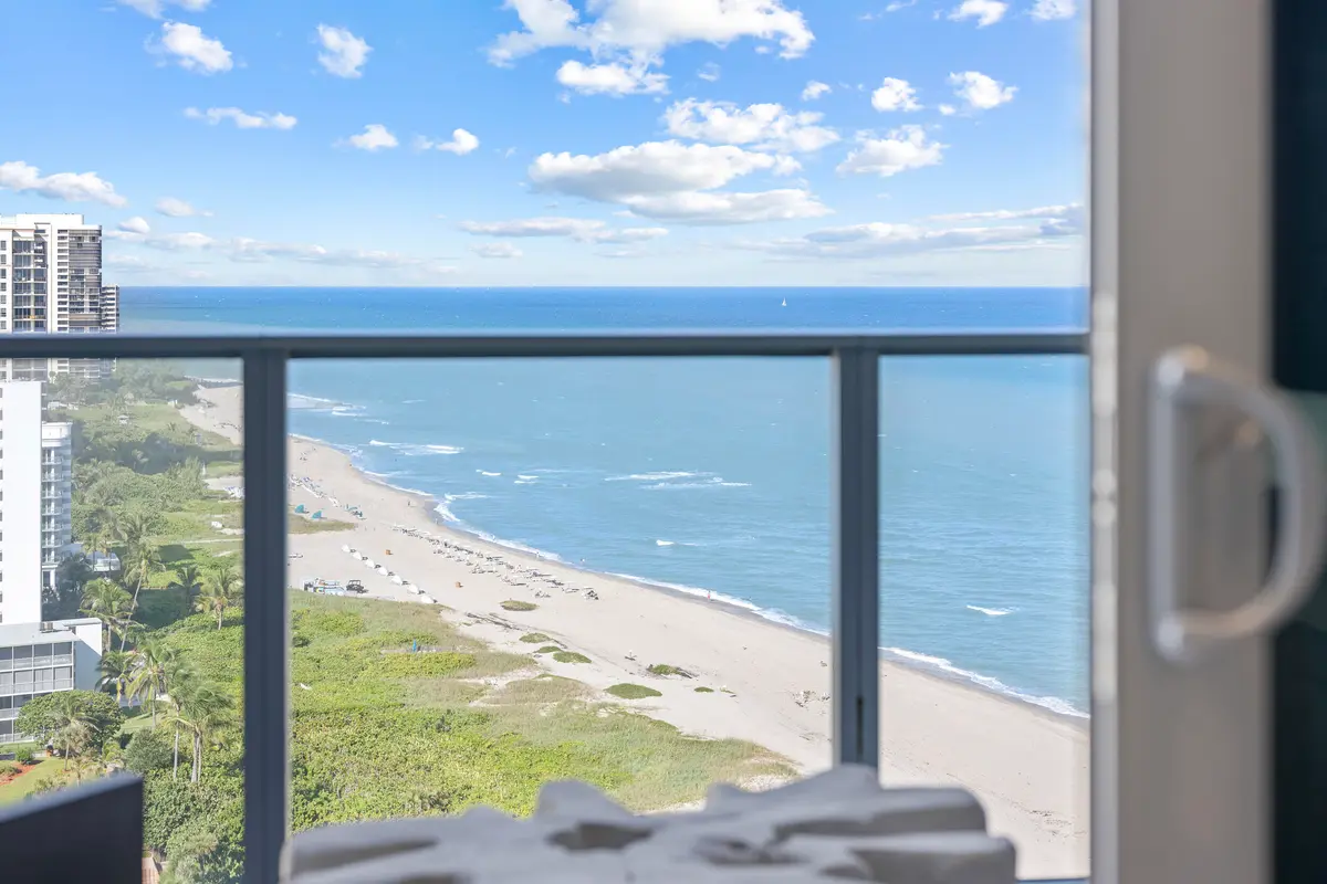 _jjl4650 at 3100 N OCEAN Drive H-1702, Singer Island