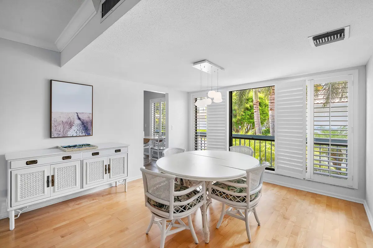 Dining Area at 4022 B Quail Ridge Dr Osprey, Boynton Beach