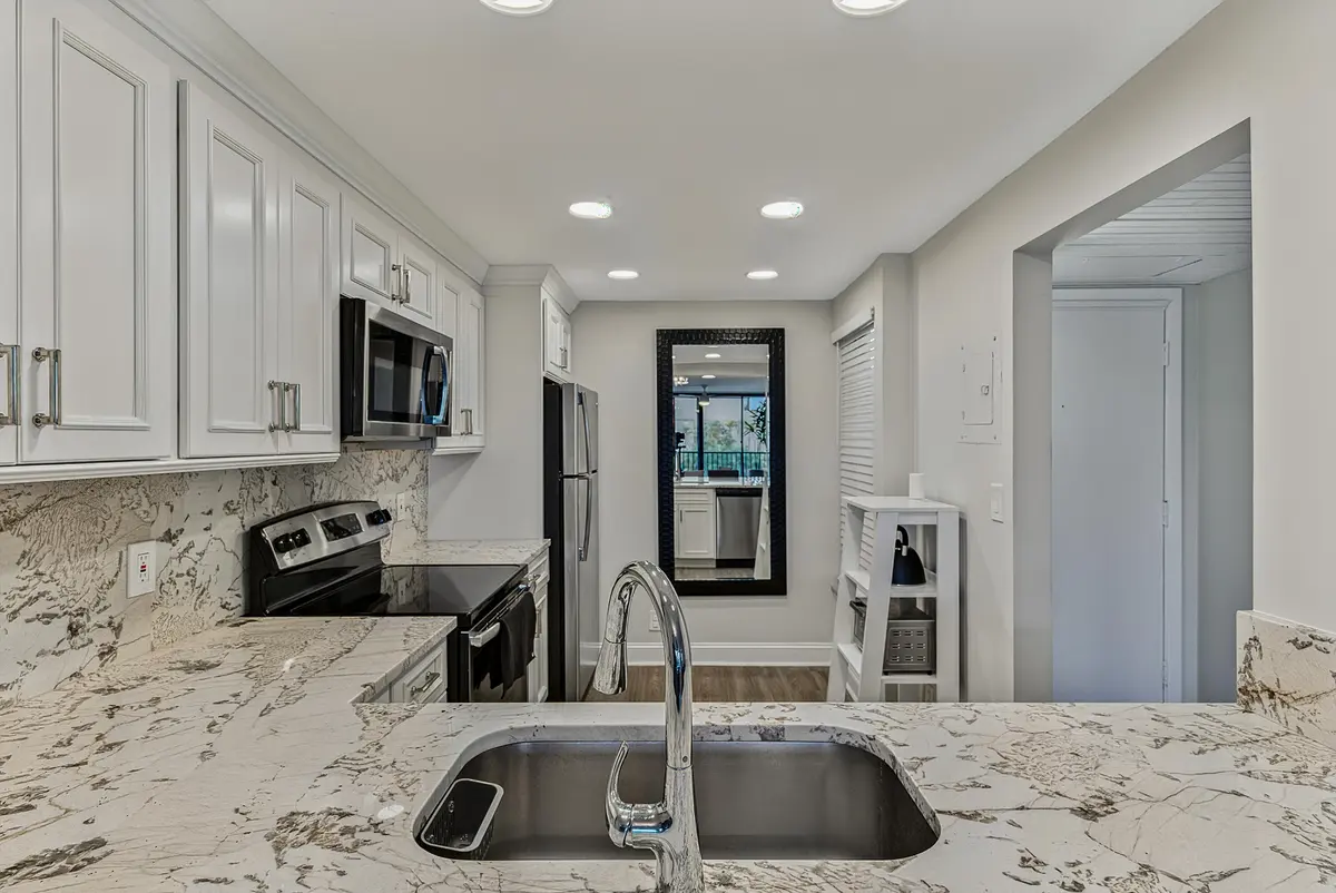 kozak-13 at 4 ROYAL PALM Way 3020, Boca Raton