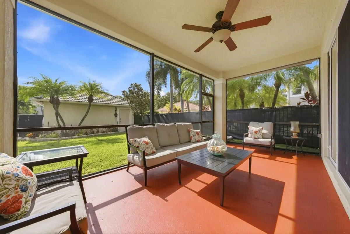 Lanai at 8212 Calterra Drive, Palm Beach Gardens