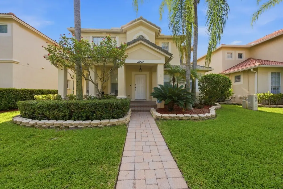 8212 Calterra Dr, PBG at 8212 Calterra Drive, Palm Beach Gardens