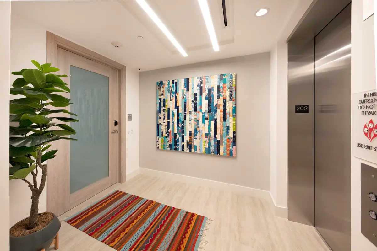 0B9A3708 at 353 SUNSET Drive 202, Fort Lauderdale