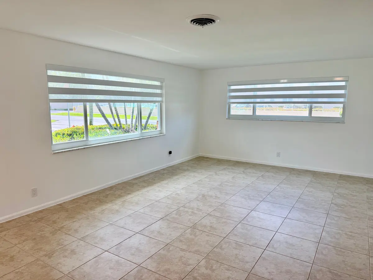 IMG_7871 at 617 SE 8th Avenue, Deerfield Beach