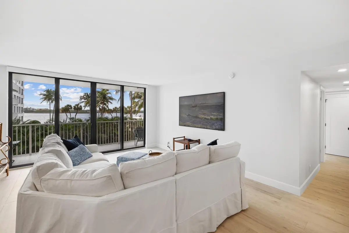 la palma201 lrclose at 2860 S Ocean Boulevard 201, Palm Beach