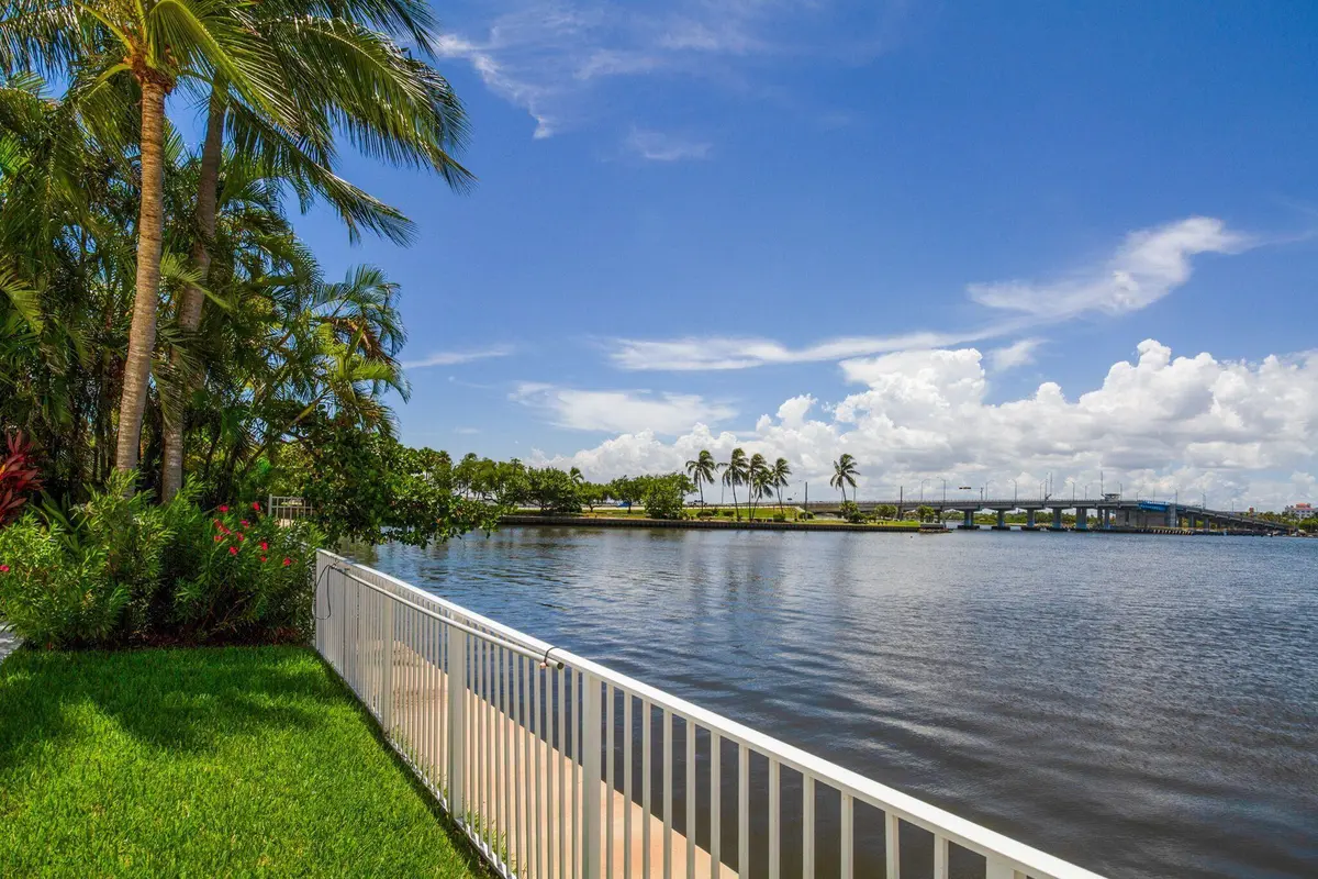 la palma intracoastal view at 2860 S Ocean Boulevard 201, Palm Beach