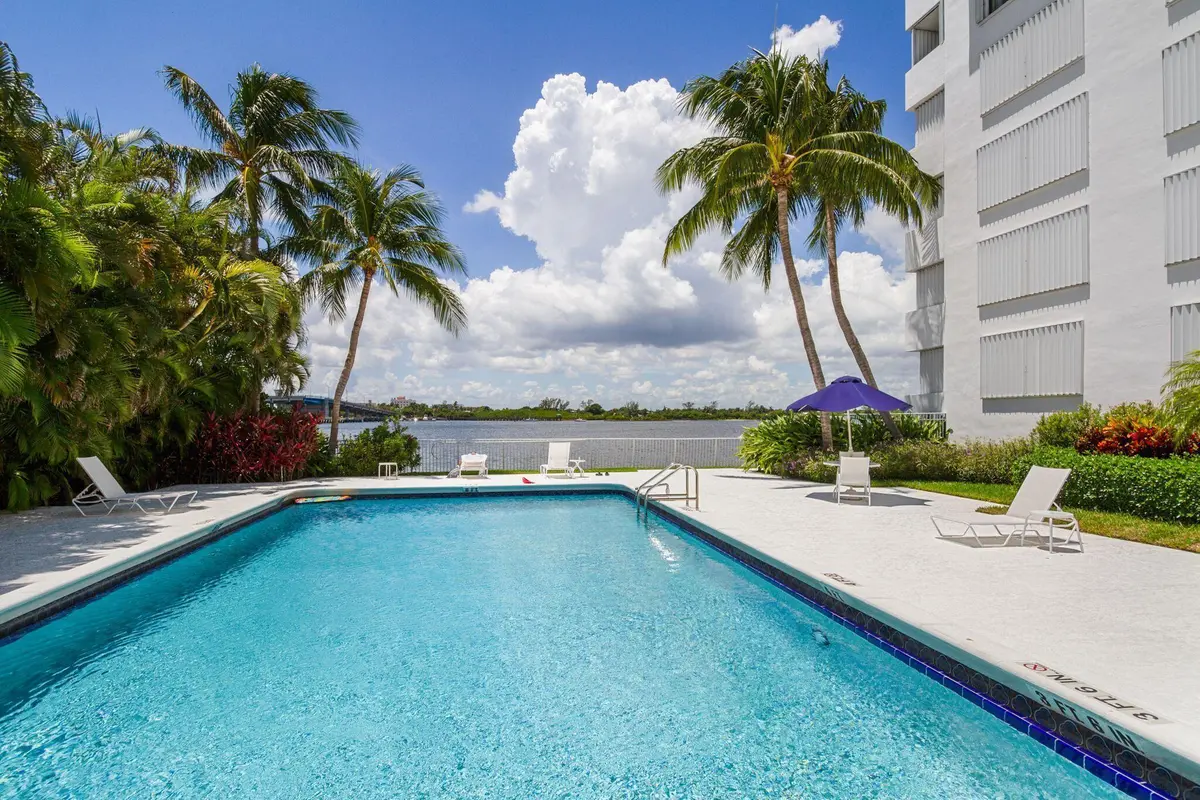 la palma pool at 2860 S Ocean Boulevard 201, Palm Beach
