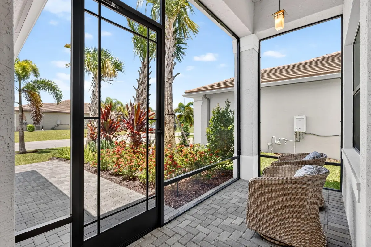 7-web-or-mls-5P1A8102 at 11550 SW Oceanfront Court, Port St. Lucie