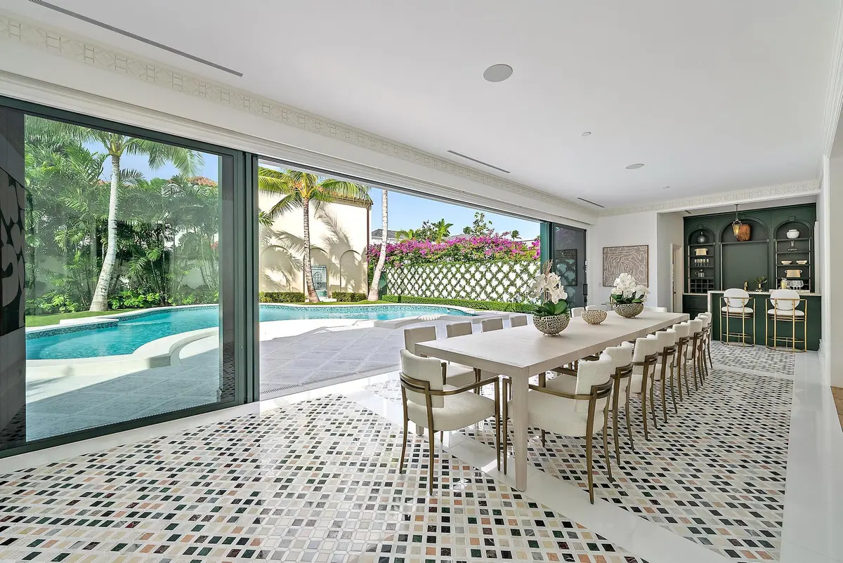 206 Phipps-12 at 206 Phipps Plaza, Palm Beach