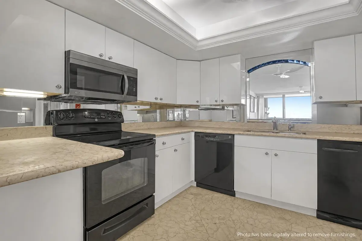 Kitchen With Tray Ceiling at 356 Golfview Road 403, North Palm Beach