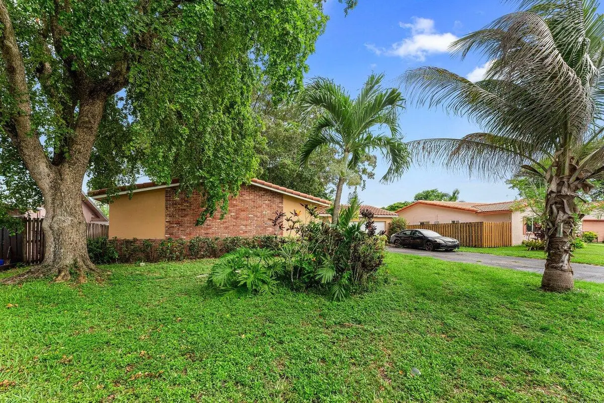 003-11260Northwest41stStreet-CoralSpring at 11260 NW 41st Street, Coral Springs