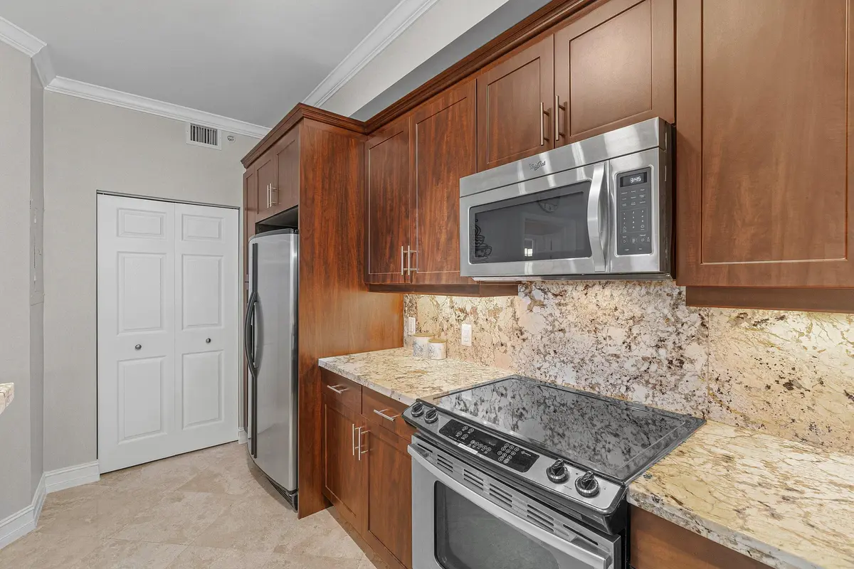 009-3606SouthOceanBoulevard-105-Highland at 3606 S OCEAN Boulevard 105, Highland Beach