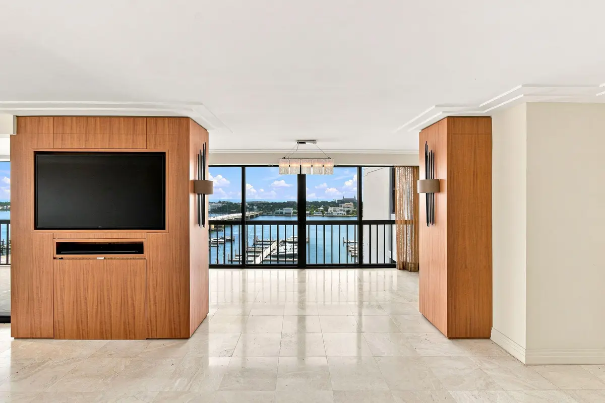 400NFlaglerDr#1701(8) at 400 N FLAGLER Drive 1701, West Palm Beach