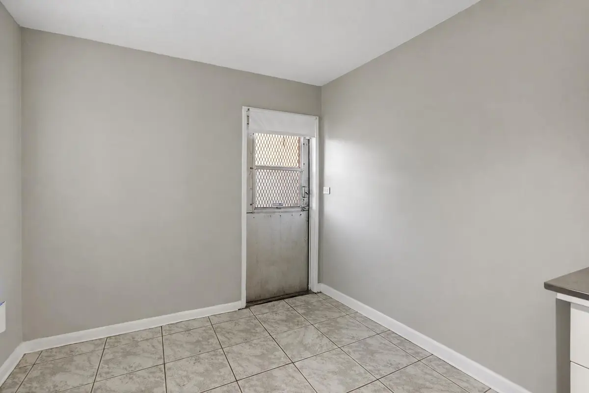 G4 at 2780 NW 26TH Avenue, Oakland Park