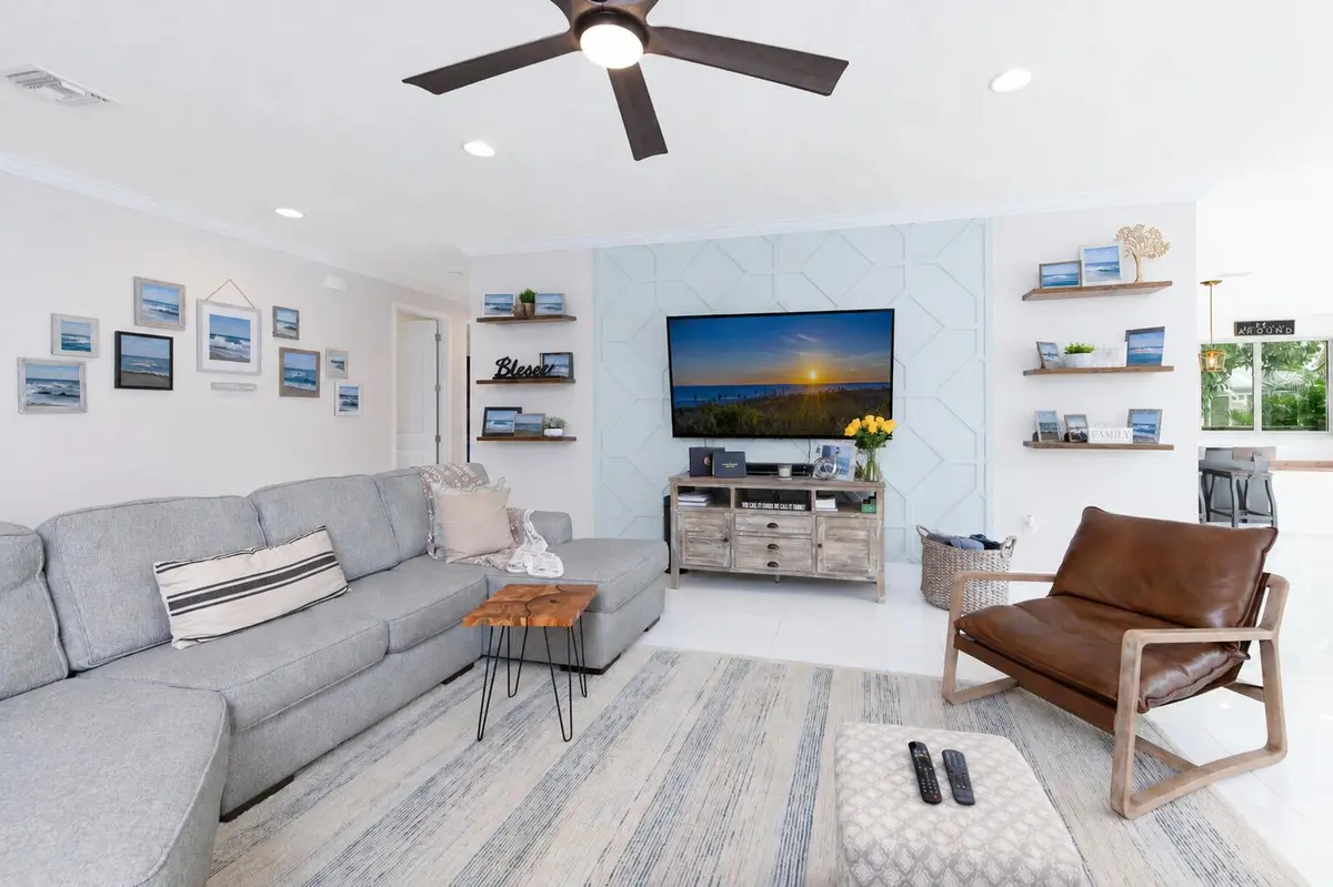 living 1 updated at 314 NE Surfside Avenue, Port St. Lucie