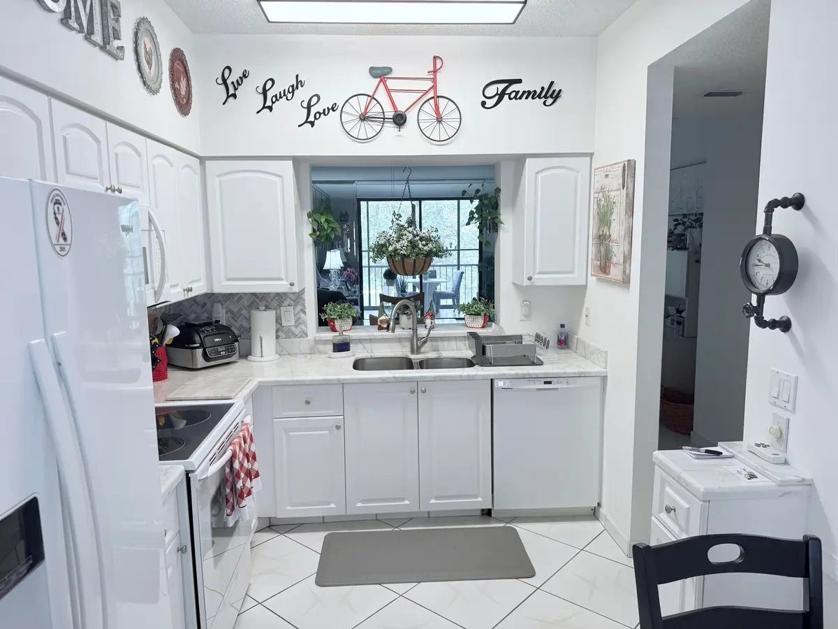 IMG_4206 at 6241 POINTE REGAL Circle 404, Delray Beach