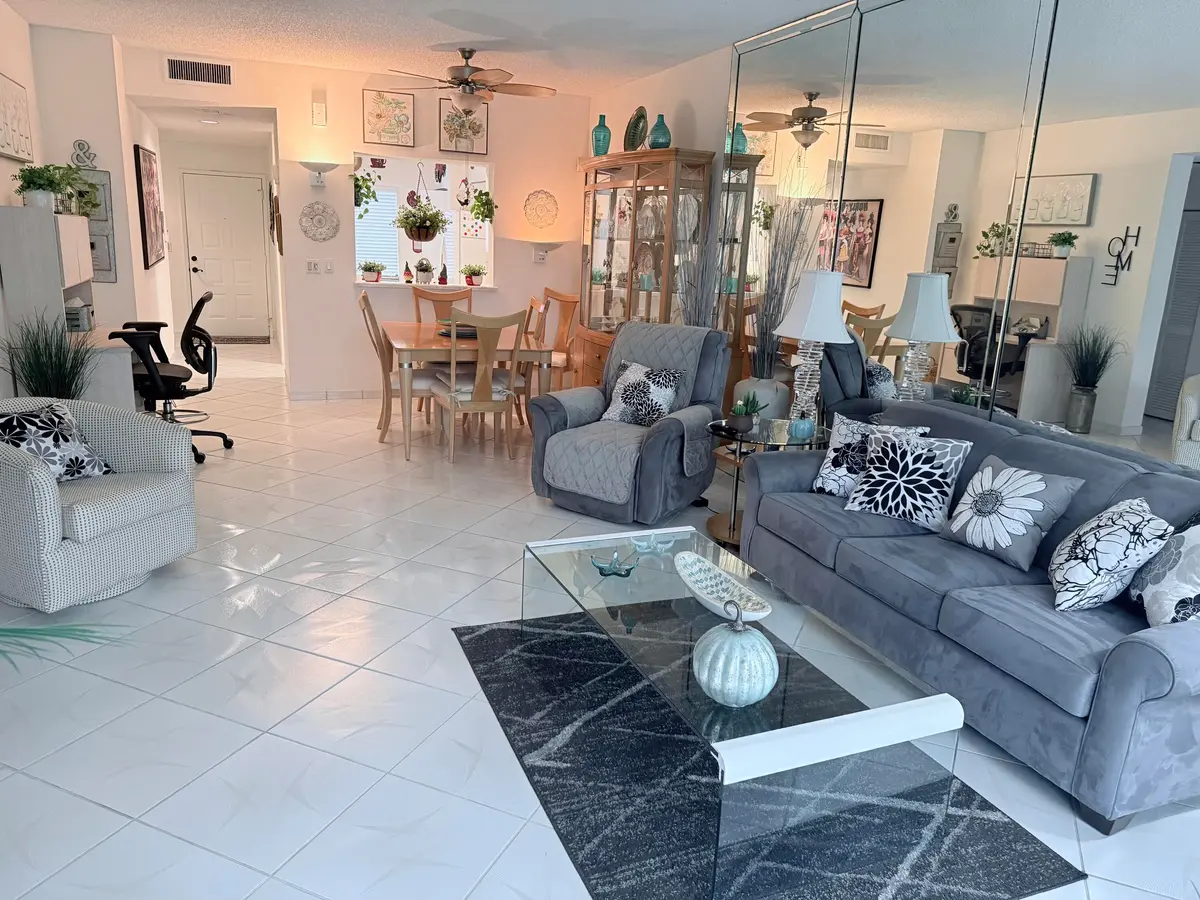 IMG_4198 at 6241 POINTE REGAL Circle 404, Delray Beach