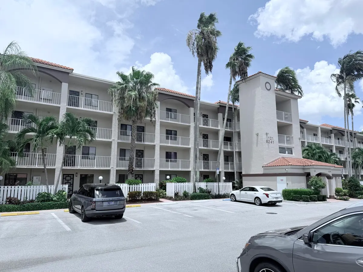 IMG_4170 at 6241 POINTE REGAL Circle 404, Delray Beach