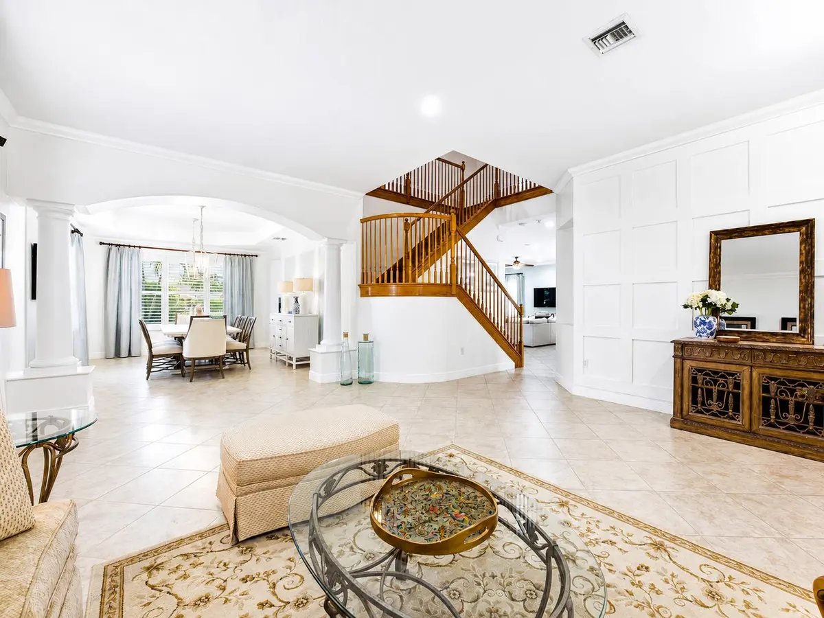 High Hat Lighting at 11113 Brandywine Lake Way, Boynton Beach