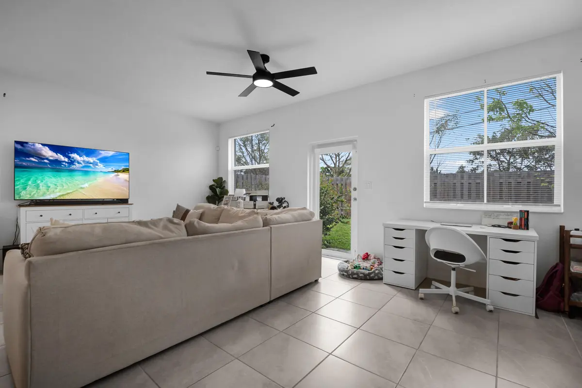14WV at 2409 NW 131ST Circle, Miami
