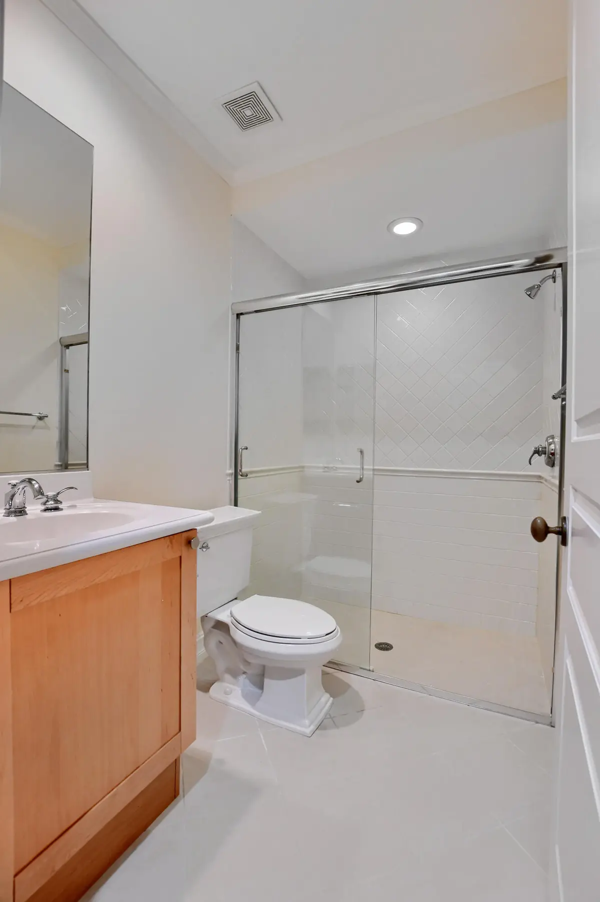 Bathroom 1 at 503 N MALLORY Circle, Delray Beach