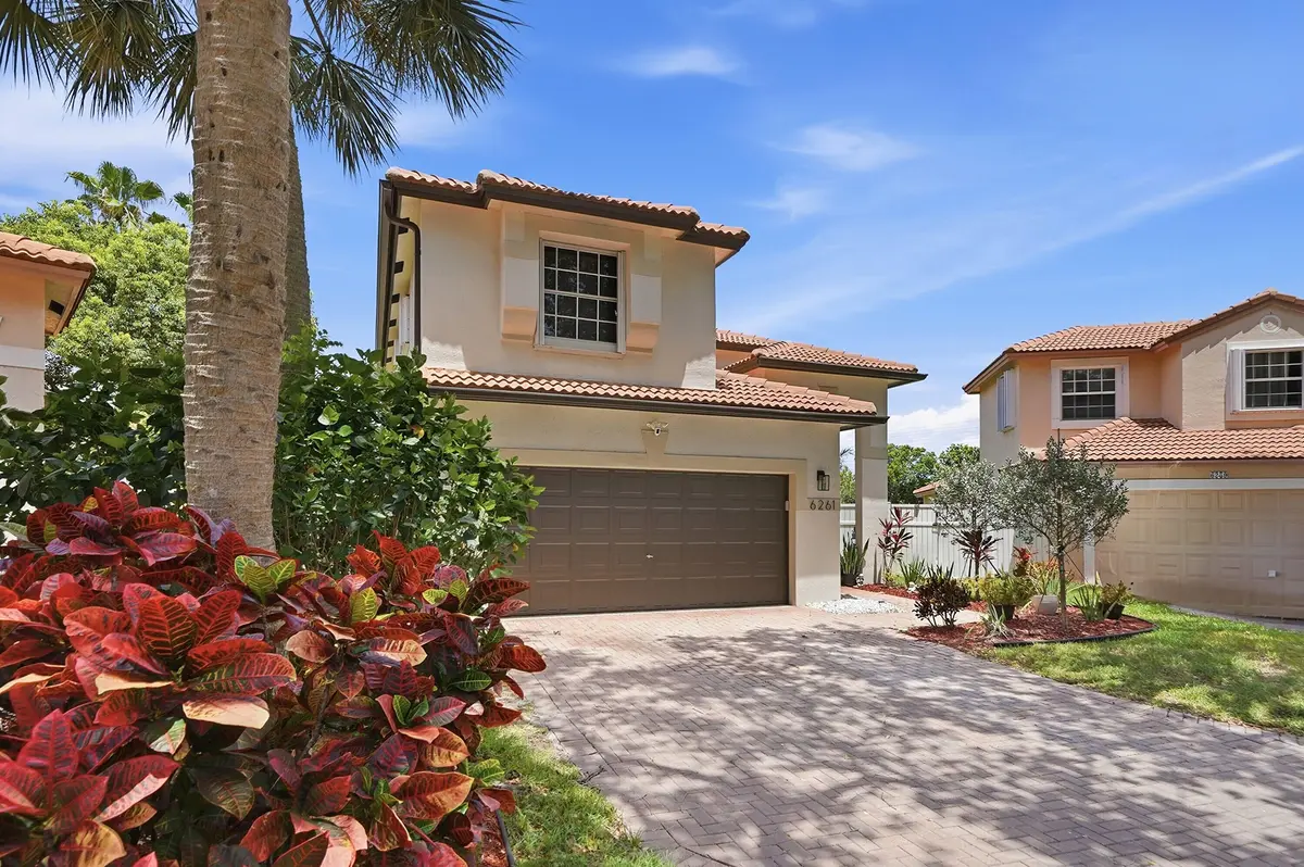 01_dsc00066 at 6261 NW 38TH Drive, Coral Springs