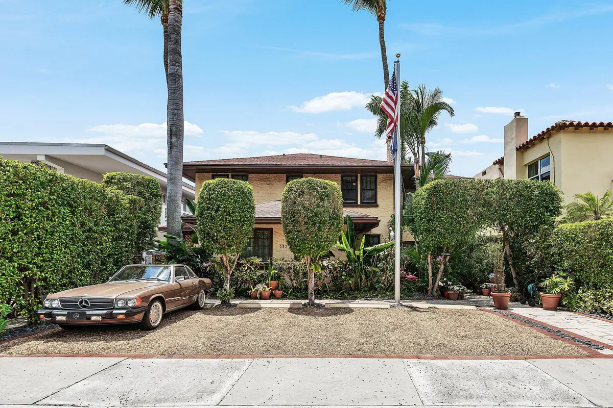 001-232AustralianAvenue-3-PalmBeach-FL-3 at 232 Australian Avenue 3, Palm Beach