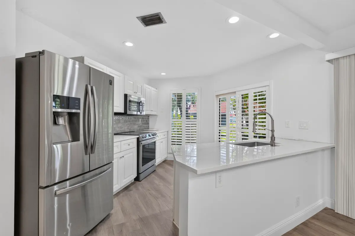 07-8I8A0856 at 223 NW 36th Avenue, Deerfield Beach