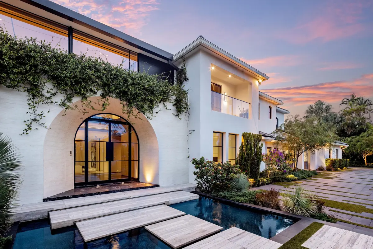 Twilight 10 at 2401 Spanish River Road, Boca Raton