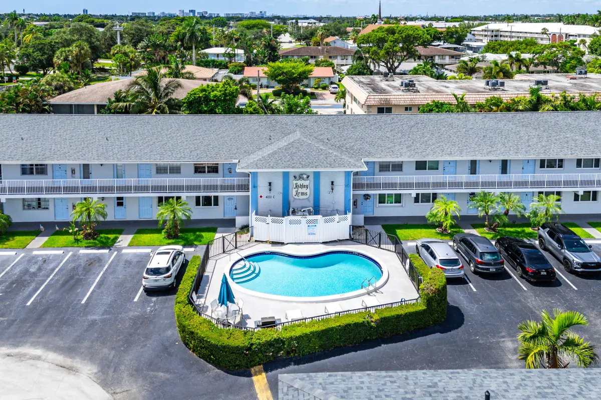aerial at 4111 NE 21st Way 204, Lighthouse Point