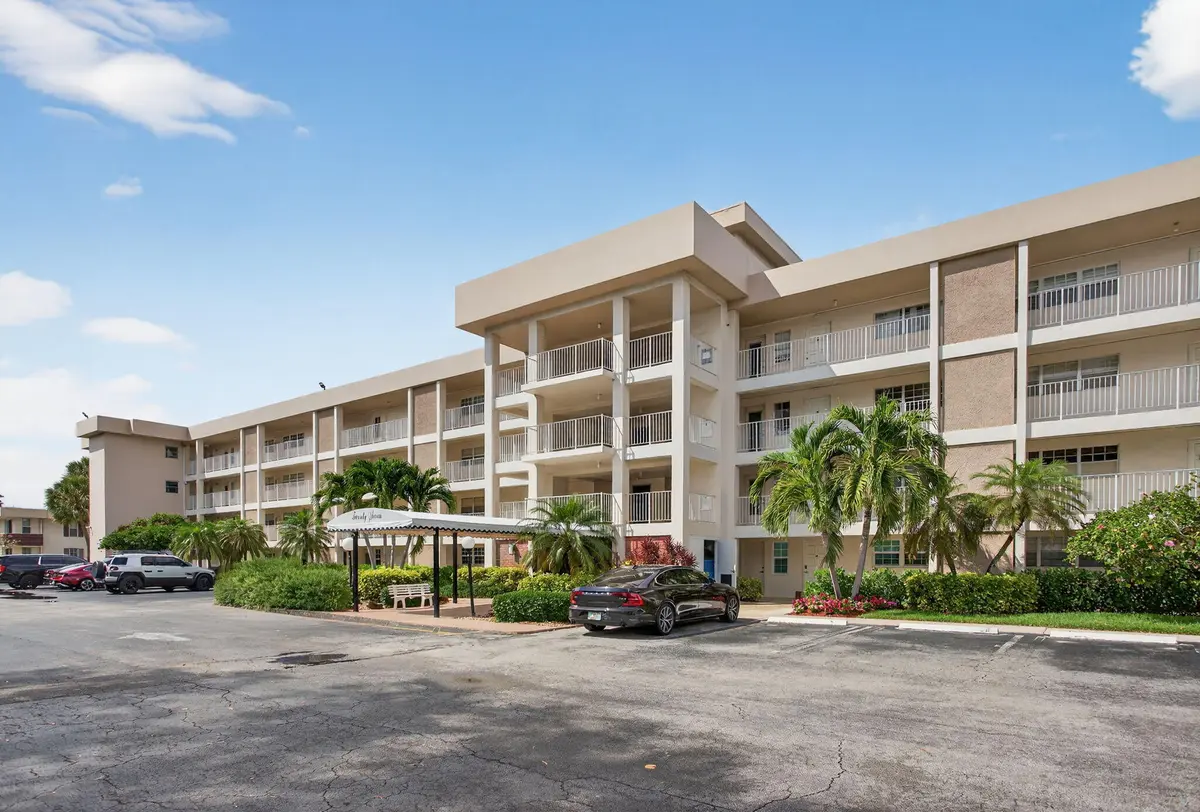 1-web-or-mls-2561 -2524 at 2651 S Palm Aire Drive 302, Pompano Beach