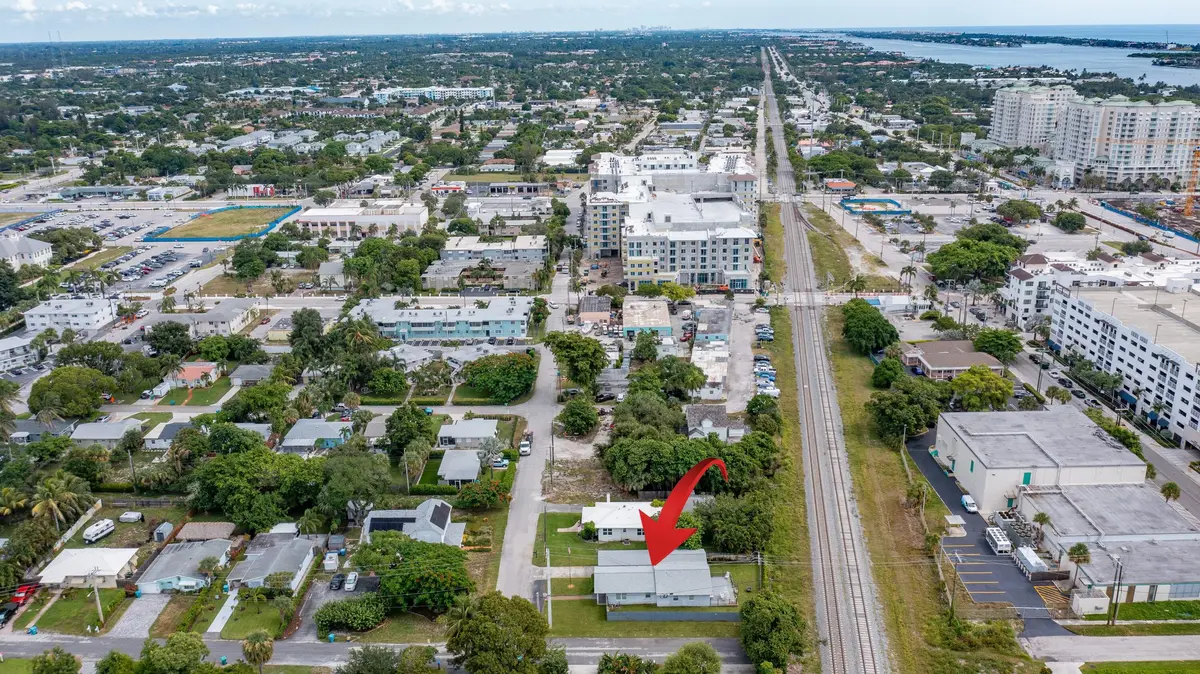 002_Aerial to the North at 222 SE 3RD Street, Boynton Beach
