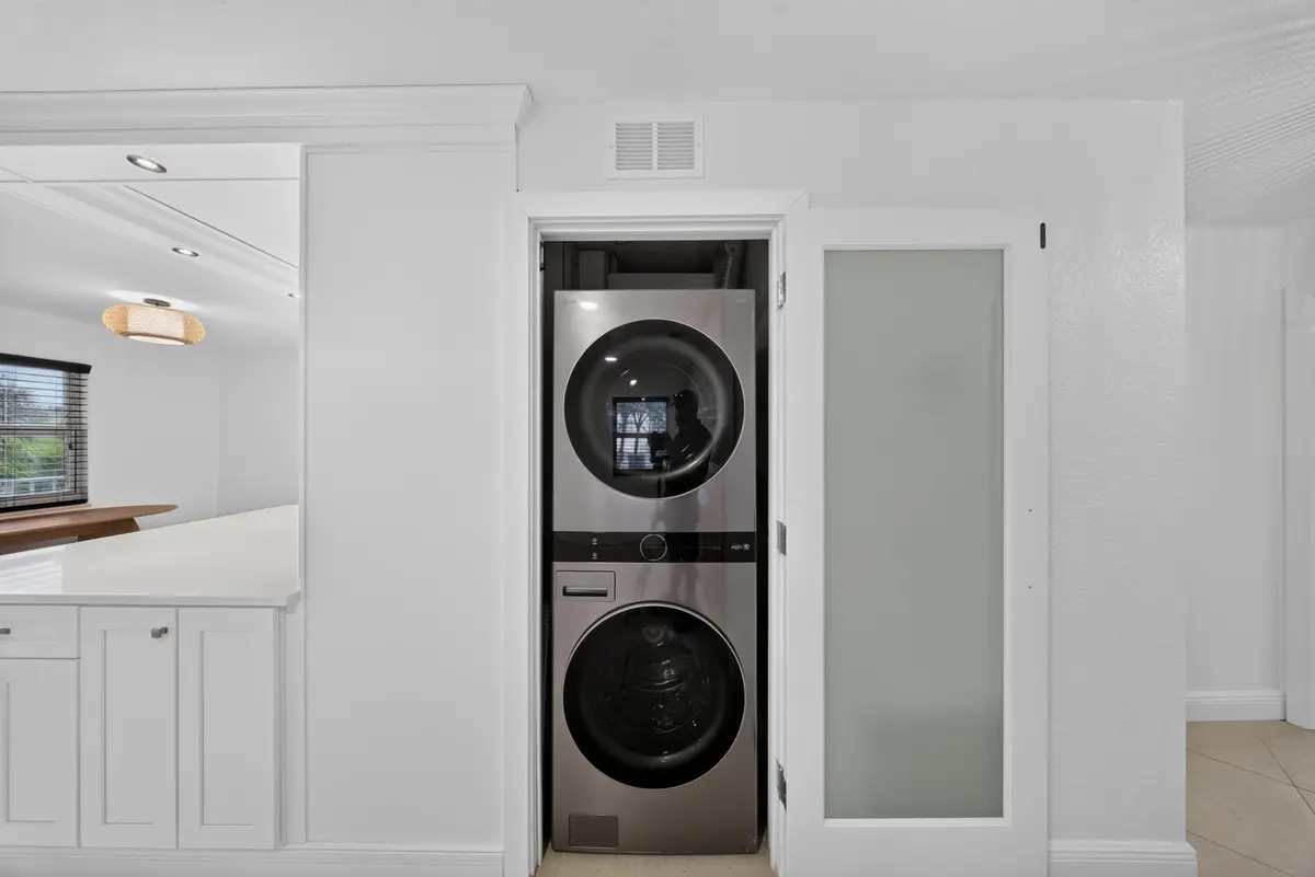 Wash-dryercloset at 2319 Tamarind Drive, Fort Pierce