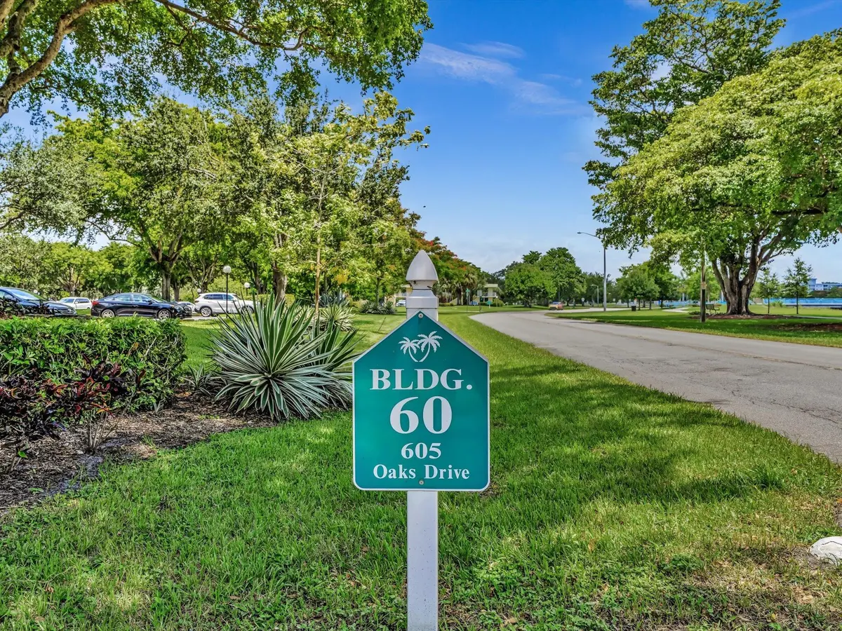 Palm-Aire Bldg. 60 at 605 OAKS Drive 810, Pompano Beach