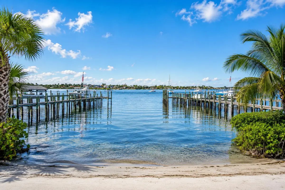 BEACH SLC 208 at 624 SW St Lucie Crescent 208, Stuart