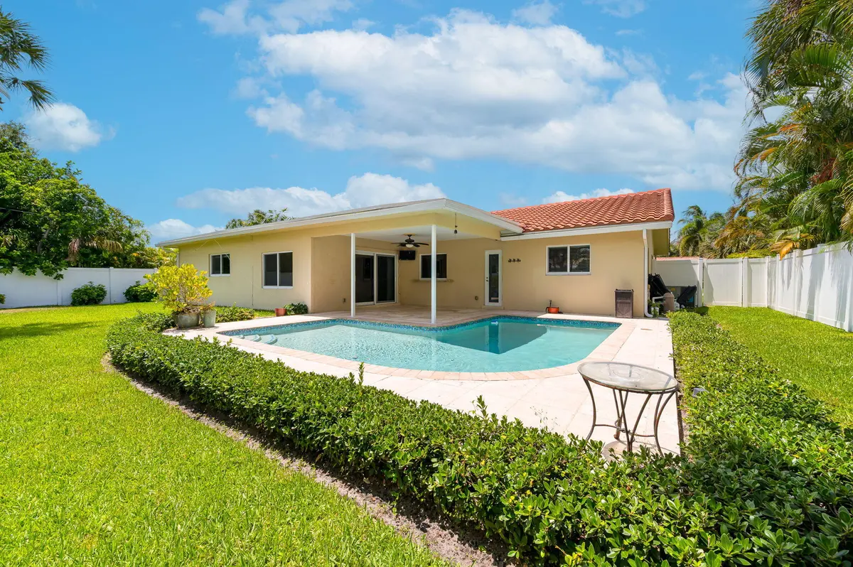 49-web-or-mls-photo-49 at 1000 NW 5TH Street, Boca Raton