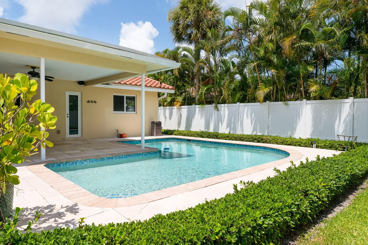 51-web-or-mls-photo-51 at 1000 NW 5TH Street, Boca Raton